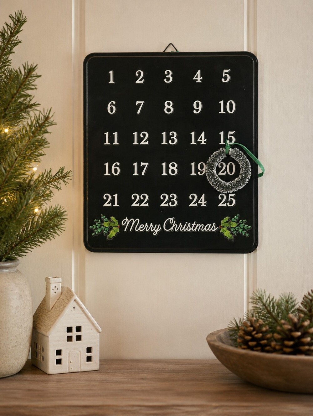 Vintage Style Metal Christmas Countdown Calendar Wall Decor Advent Magnet Wreath